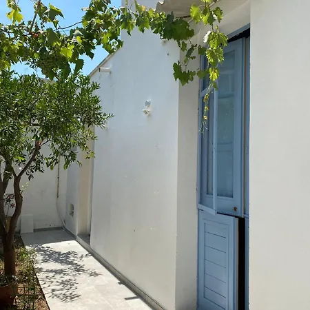 Small House *